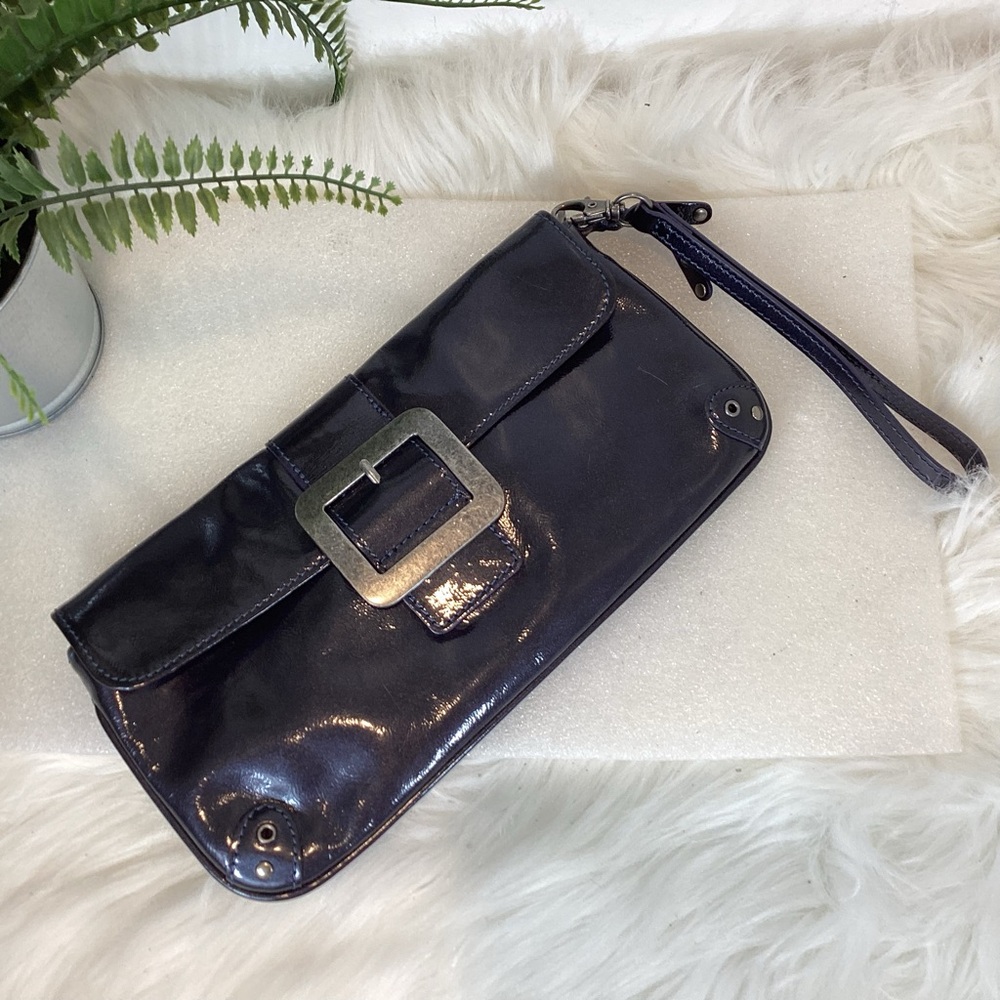 BOCONI PATENT LEATHER CLUTCH WRISTLET HANDBAG PLUM - Picture 2 of 7